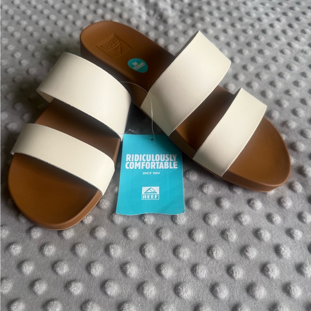 Reef Cushion Vista - Cream and Brown